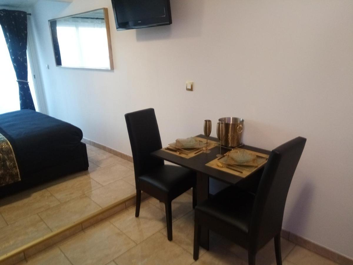 Village Naturiste Le Goldenblack Agde Ngoại thất bức ảnh